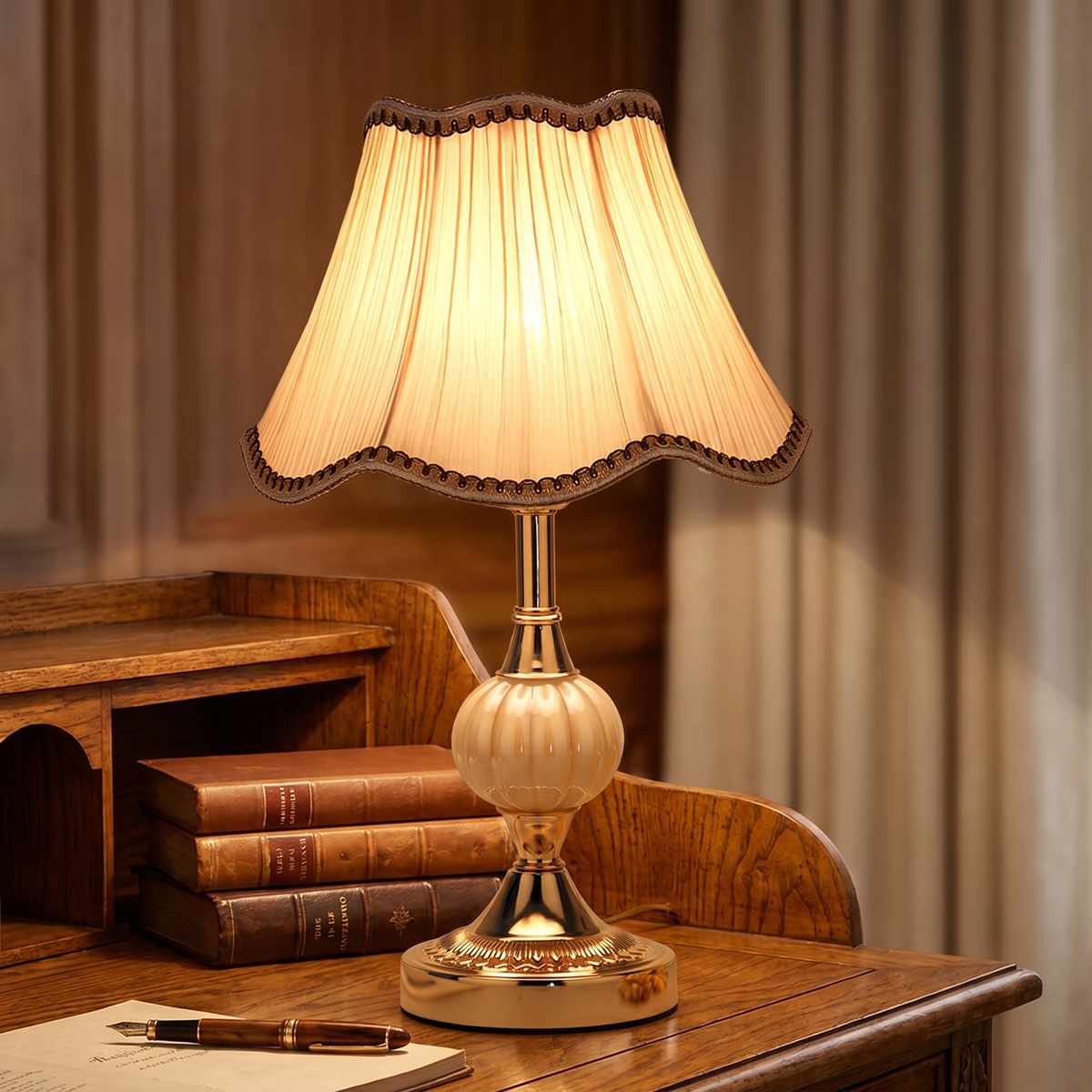 
Fioretta Vintage Floral Table Lamp