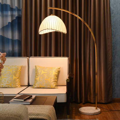Loto Bamboo Arc Floor Lamp
